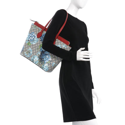 Gucci GG Supreme Monogram Blooms Medium Zippered Bucket Tote Beige Blue Navy Hibiscus Red 2 of 8