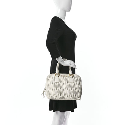 Miu Miu Nappa Matelasse Lux Mini Crossbody Tote Bianco 2 of 9