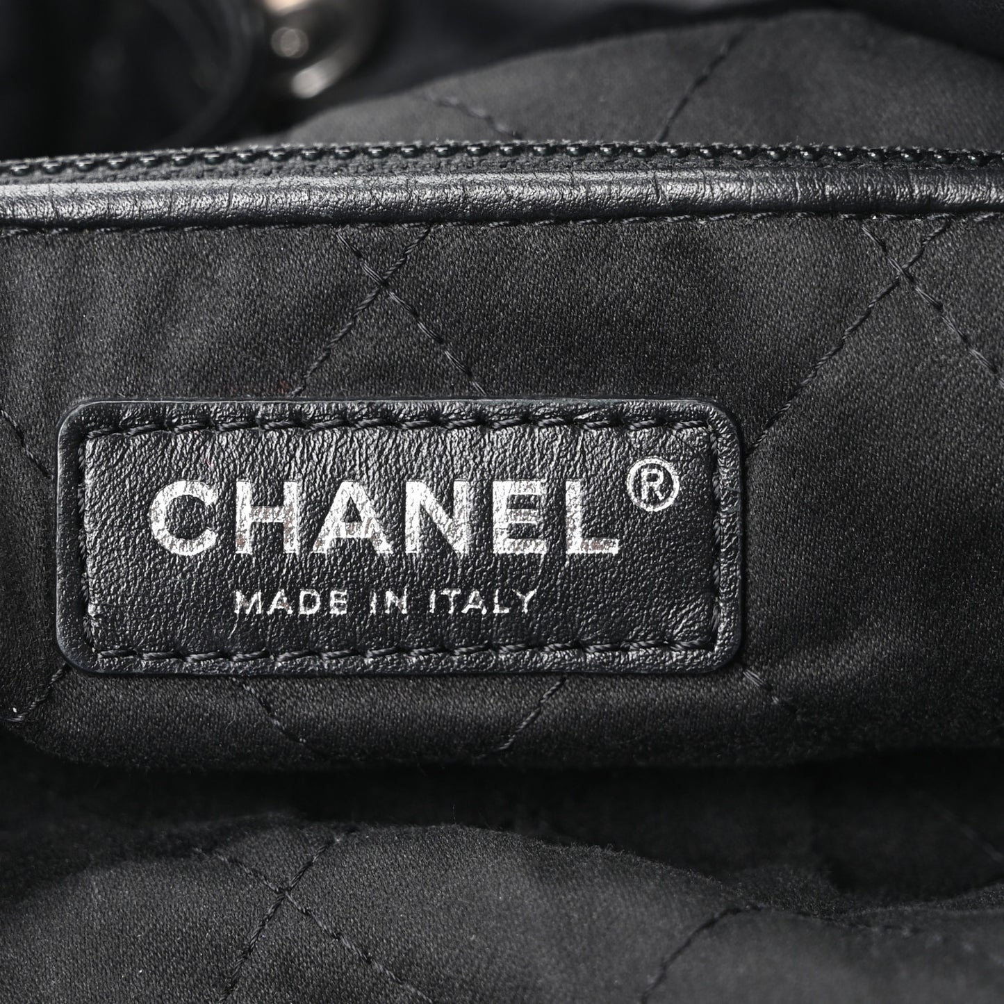 Shiny Calfskin Quilted Small Chanel 22 Black