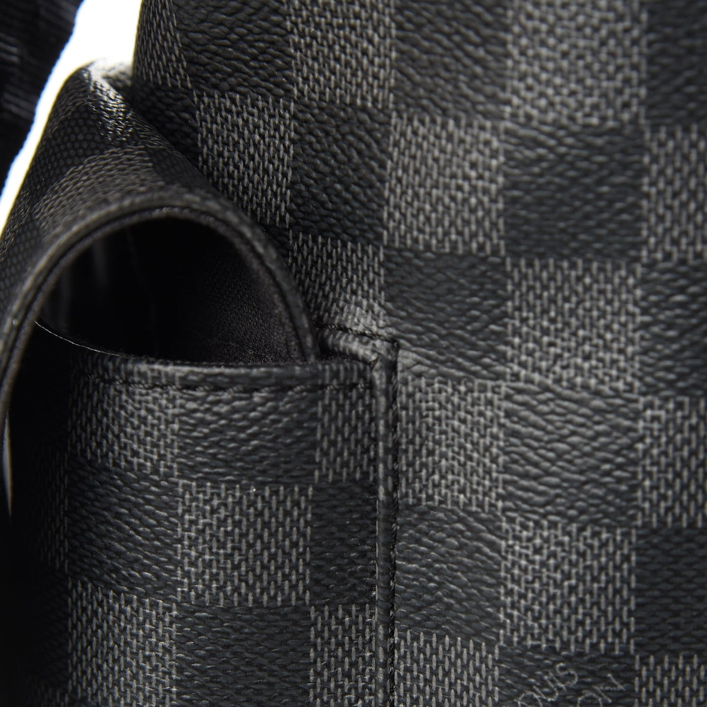 Damier Graphite Christopher PM Green