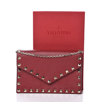 Valentino Garavani Pebbled Calfskin Rockstud Envelope Wallet on Chain Rubino 10 of 10