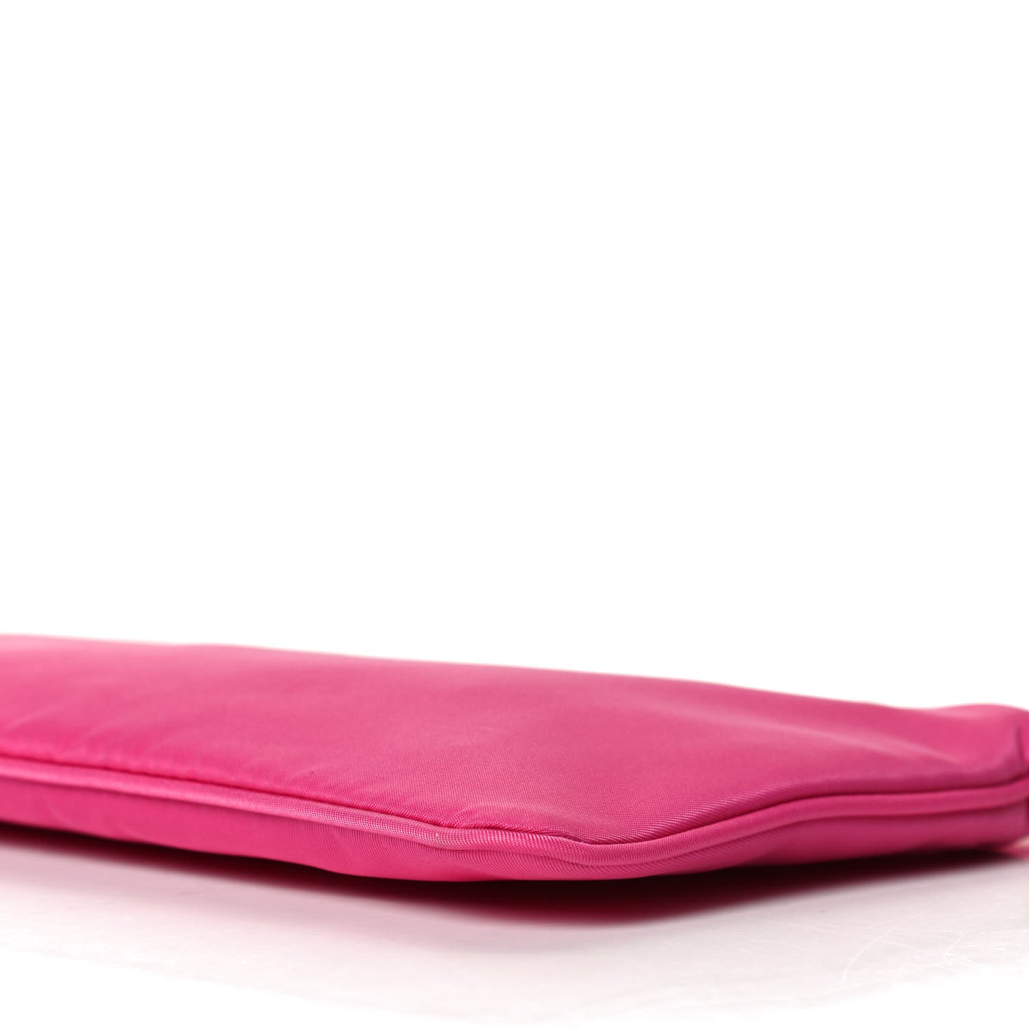 Tessuto Nylon Saffiano Wristlet Fuxia