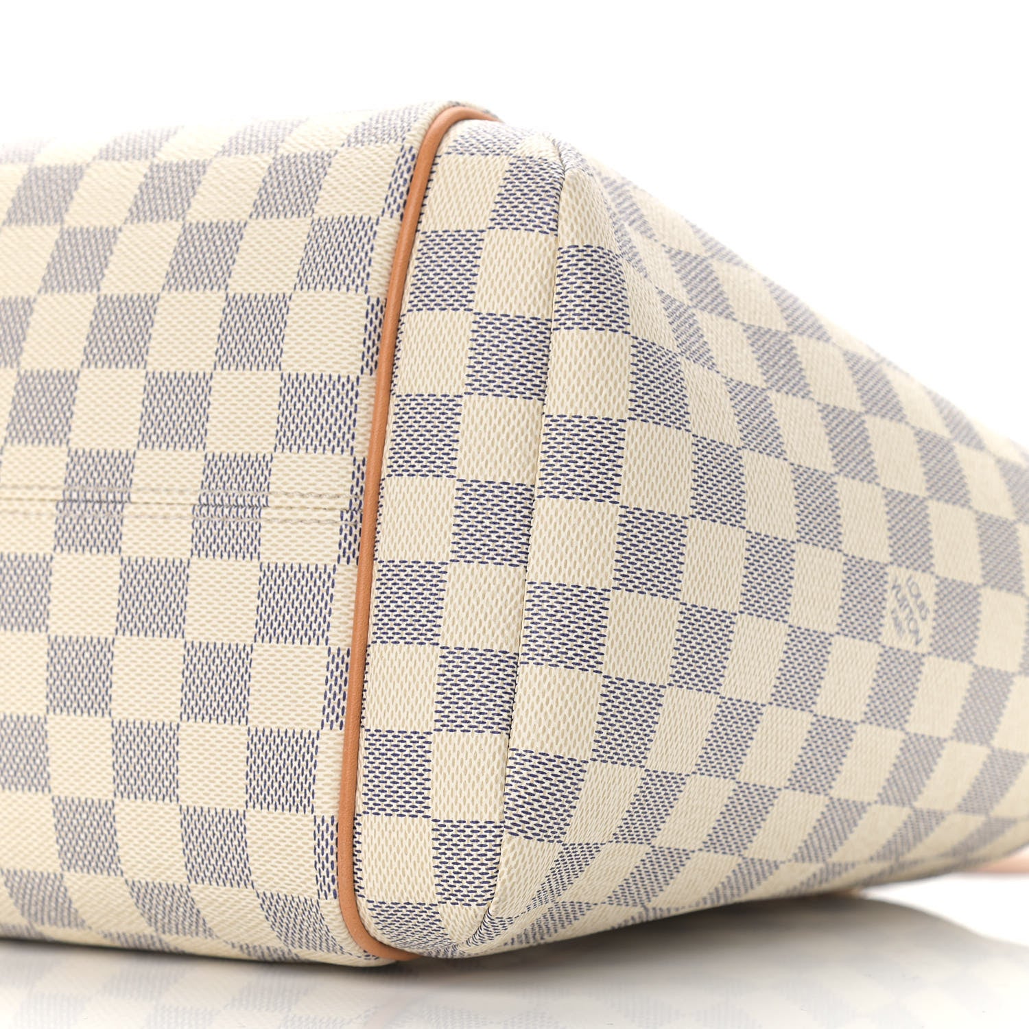 Louis Vuitton Damier Azur Totally MM 9 of 10