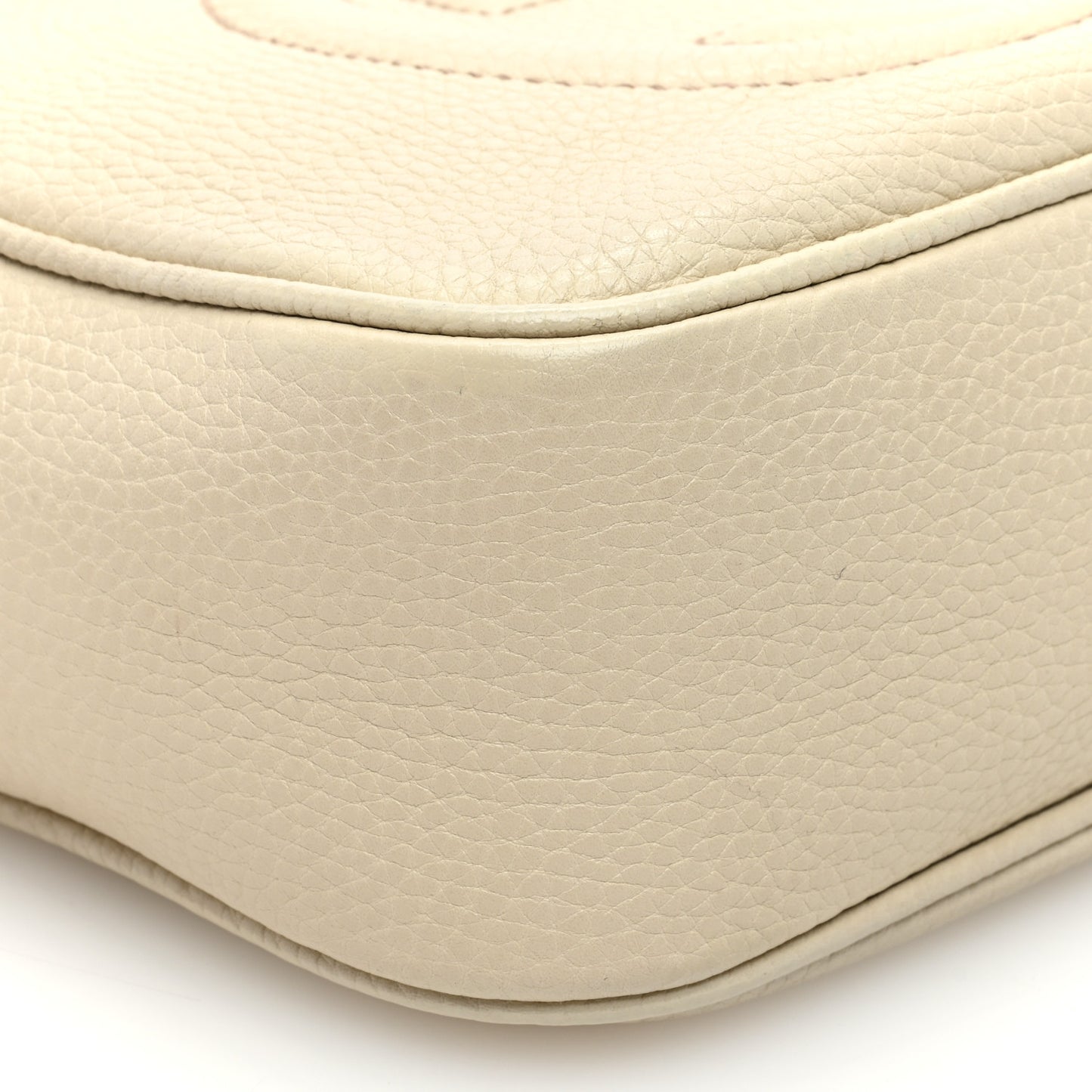 Pebbled Calfskin Small Soho Disco Bag Off White