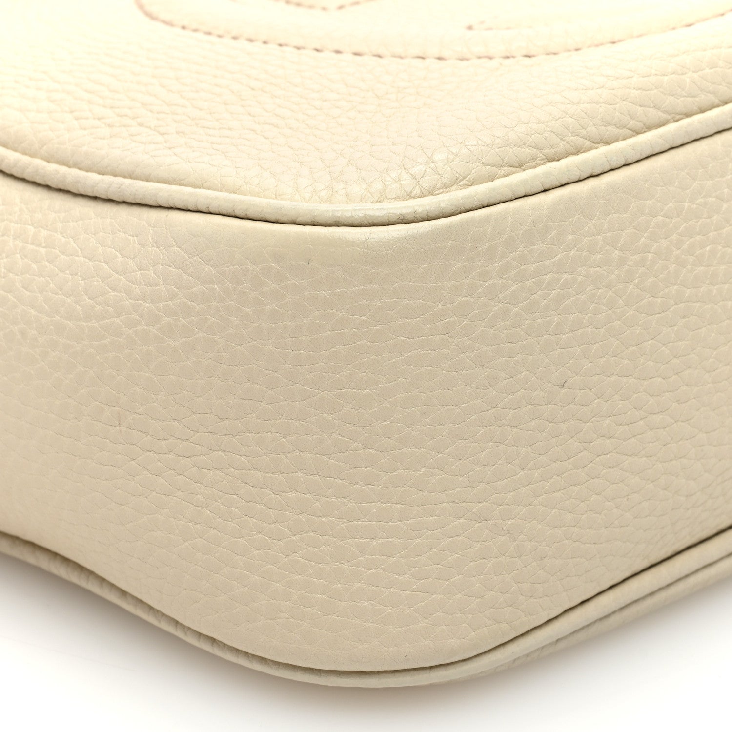 Gucci Pebbled Calfskin Small Soho Disco Bag Off White 10 of 14