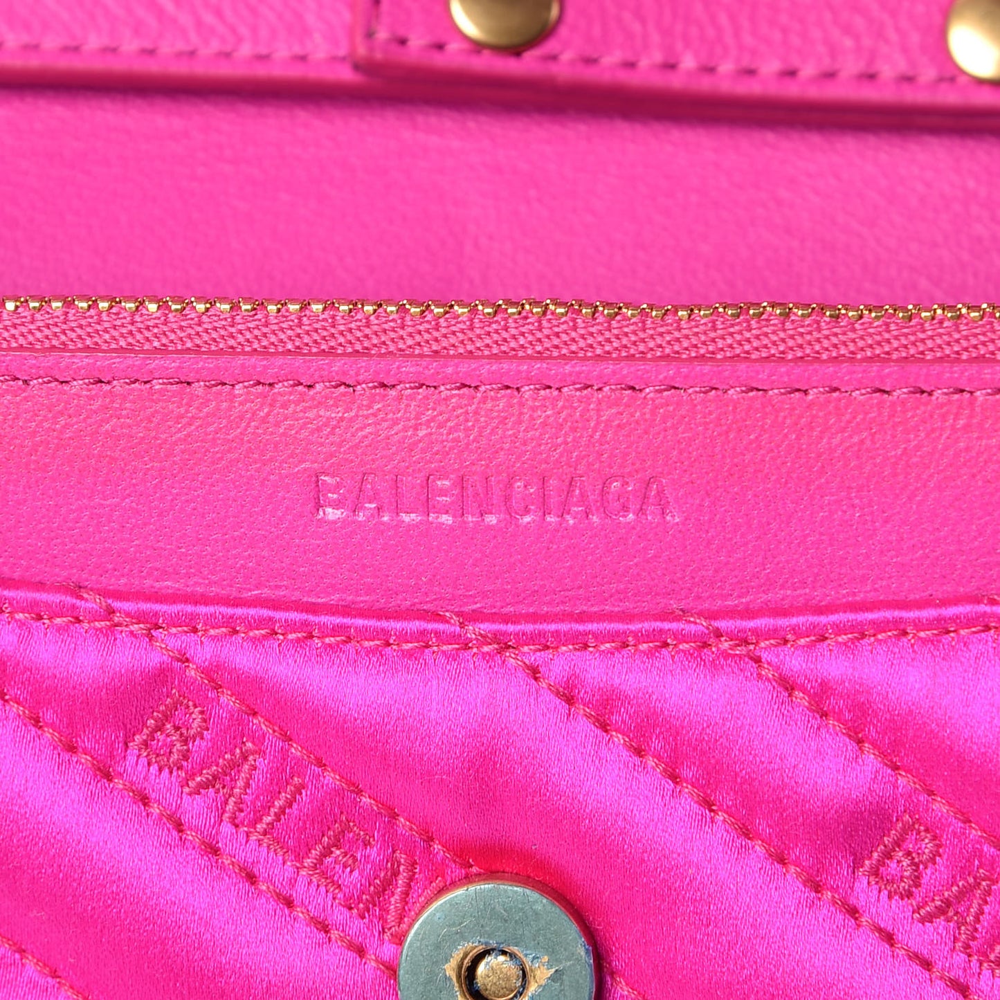 Satin Jacquard Logo Matelasse BB Wallet On Chain Fuchsia