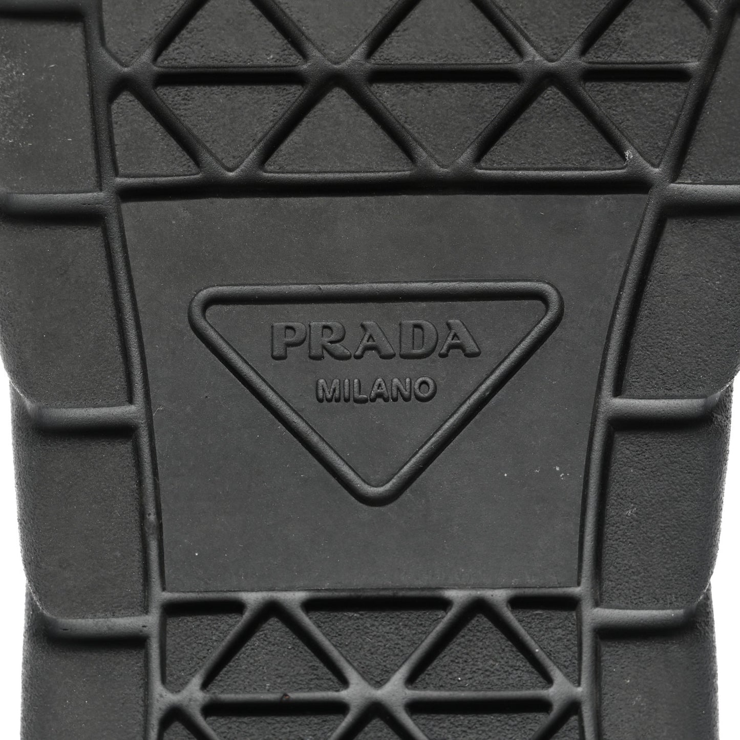 Nappa Soft Metal Triangle Logo Womens Padded 30mm Sneakers 39.5 Black