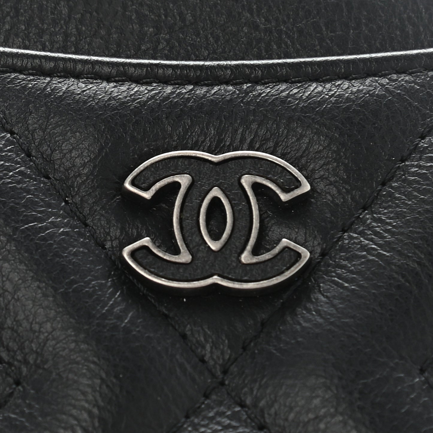 Calfskin Chevron Quilted Tassel Zip Card Holder Black