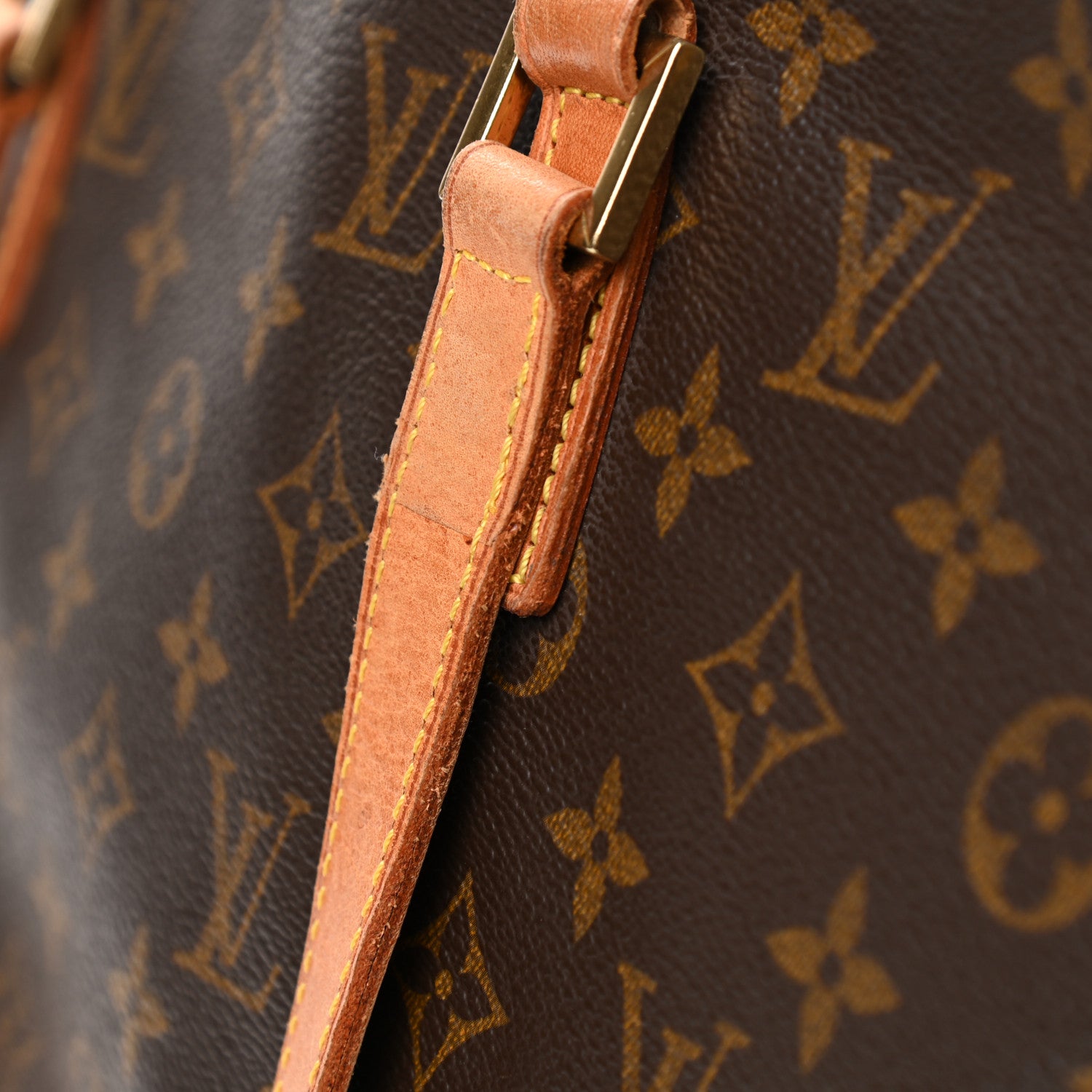 Louis Vuitton Monogram Cabas Mezzo 17 of 20