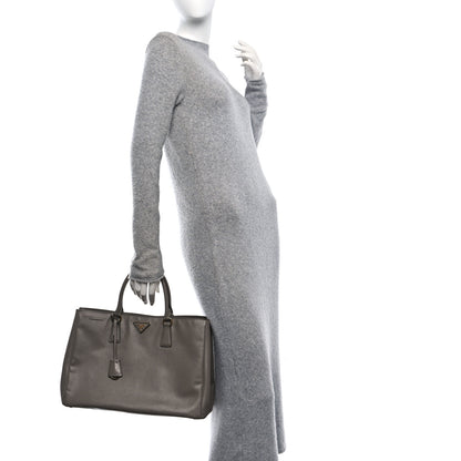 Prada Saffiano Lux Large Tote Argilla 2 of 12