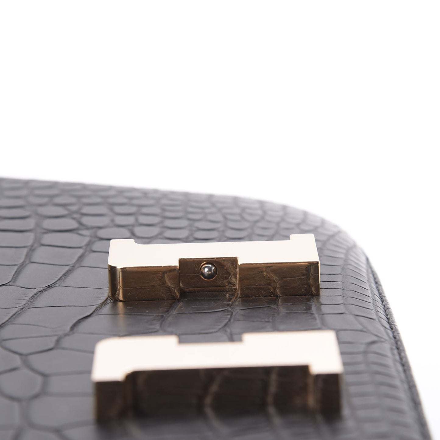 Matte Alligator Constance 24 Black