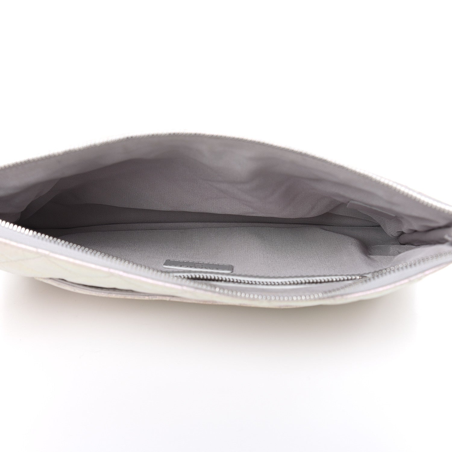 Chanel Iridescent Crumpled Calfskin CC Ripples Medium Cosmetic Case White 5 of 16