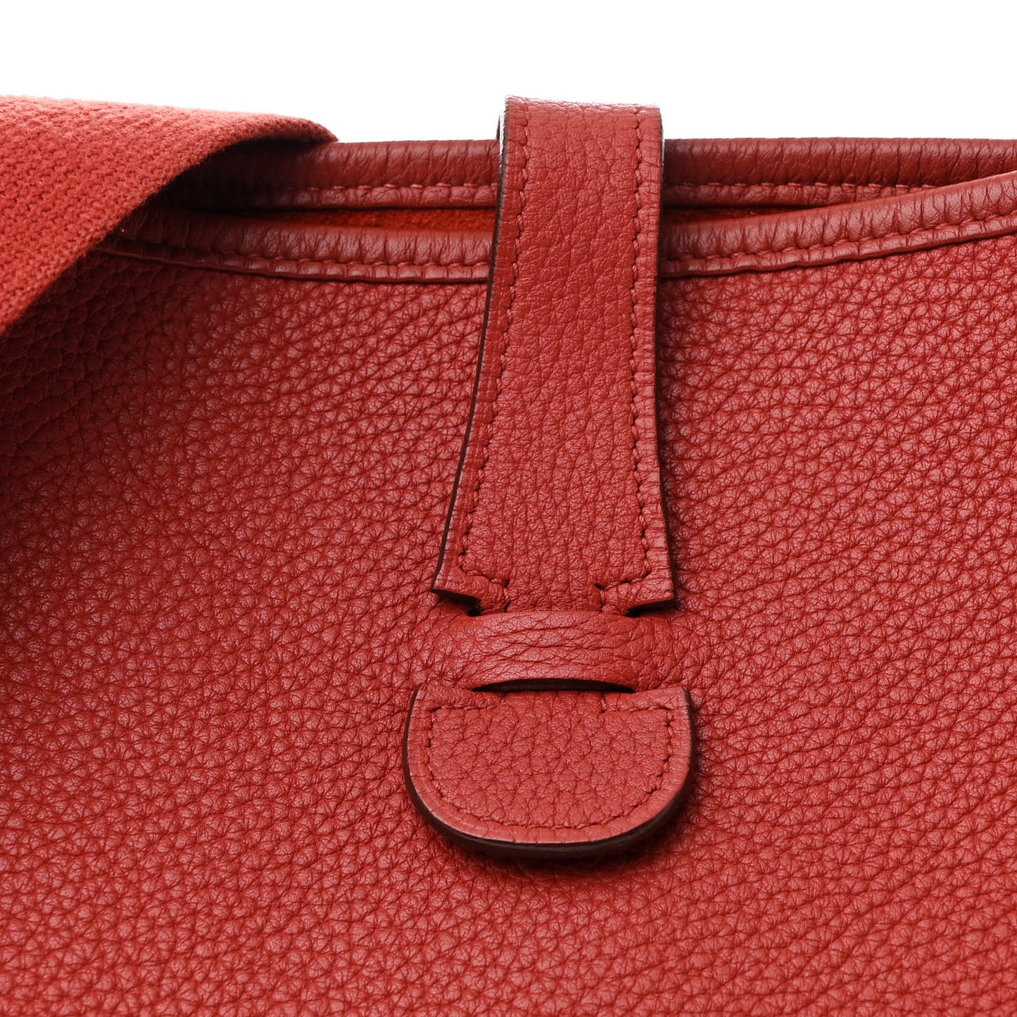 Taurillon Clemence Evelyne GM Rouge