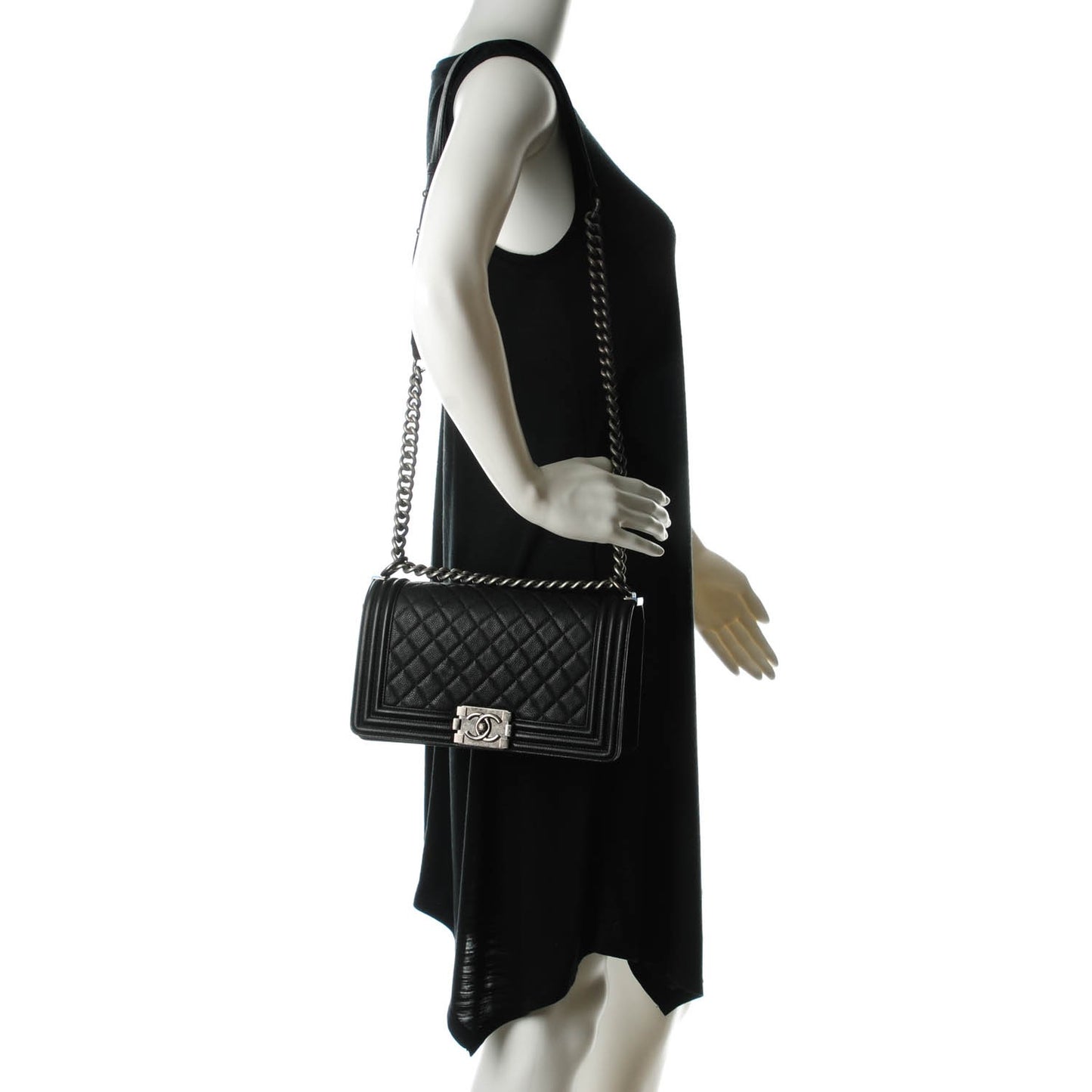 Caviar Quilted Medium Boy Flap Black