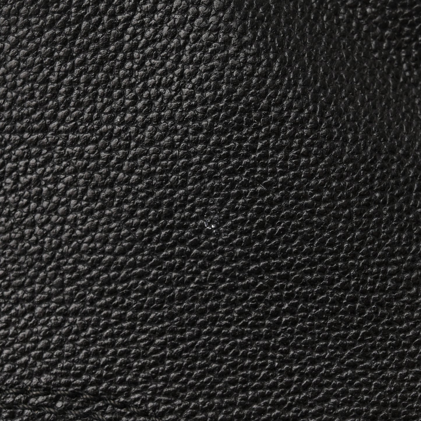 Caviar CC Tote Black