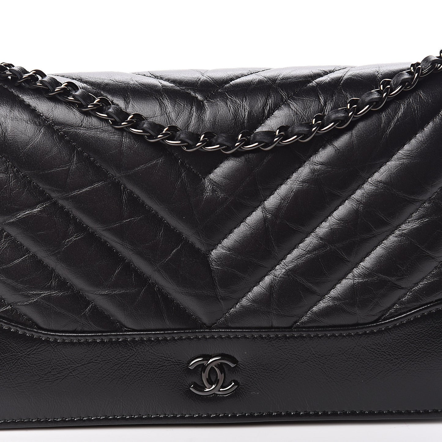 Aged Calfskin Chevron Quilted Gabrielle Wallet On Chain WOC Black