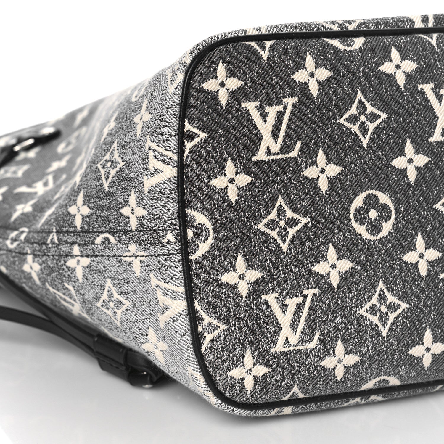 Louis Vuitton Denim Monogram Jacquard Neverfull MM Grey 7 of 8