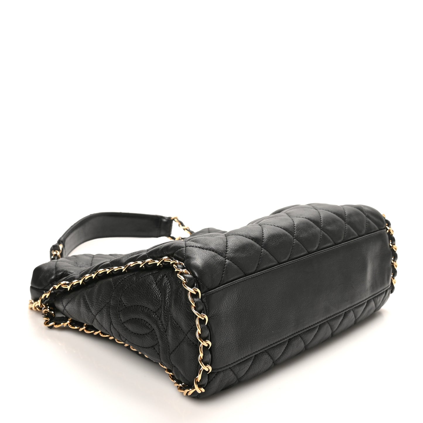 Calfskin Quilted Medium Chain Me Hobo Black