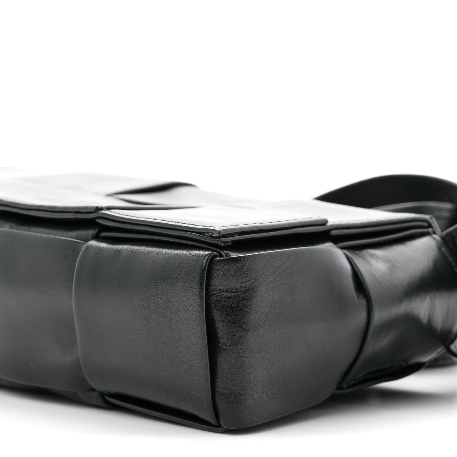Bottega Veneta Paper Calfskin Intreccio Cassette Belt Bag Camping 10 of 11