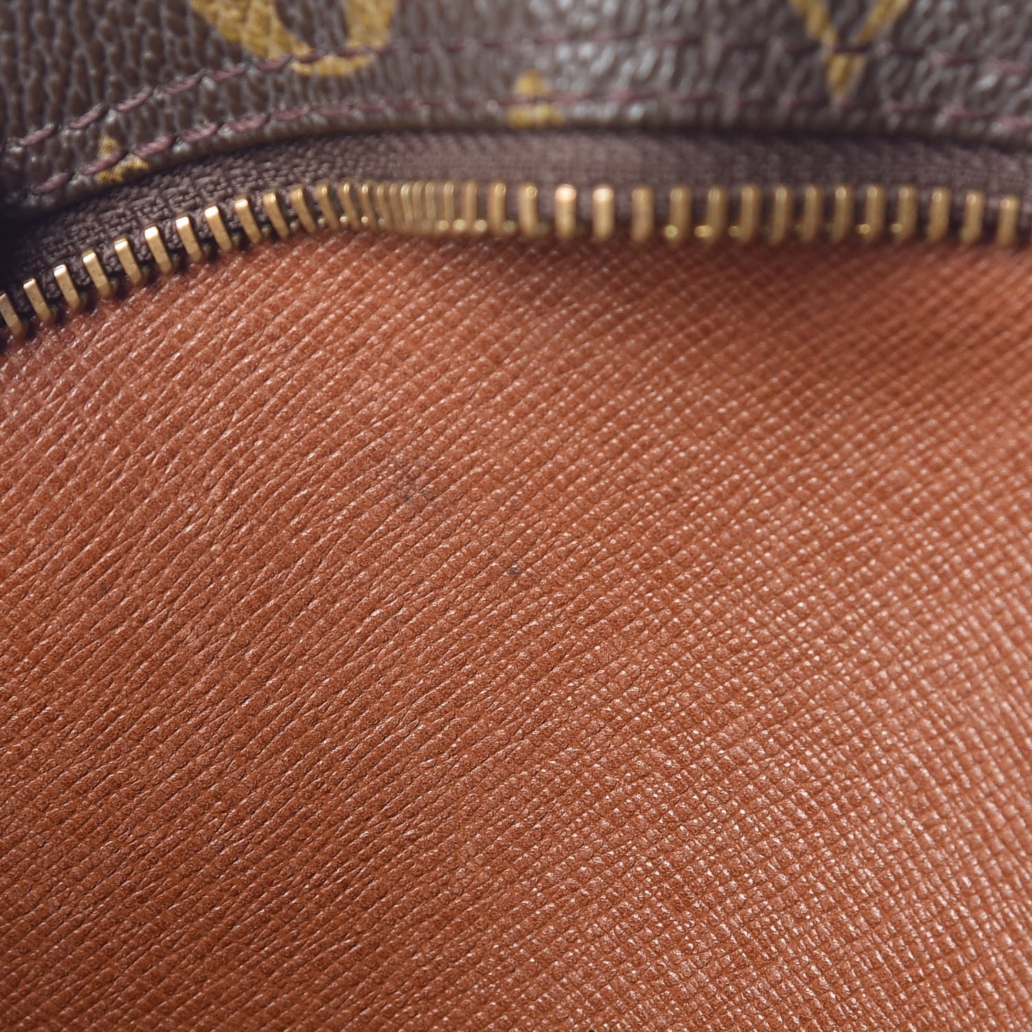 Louis Vuitton Monogram Blois 14 of 26