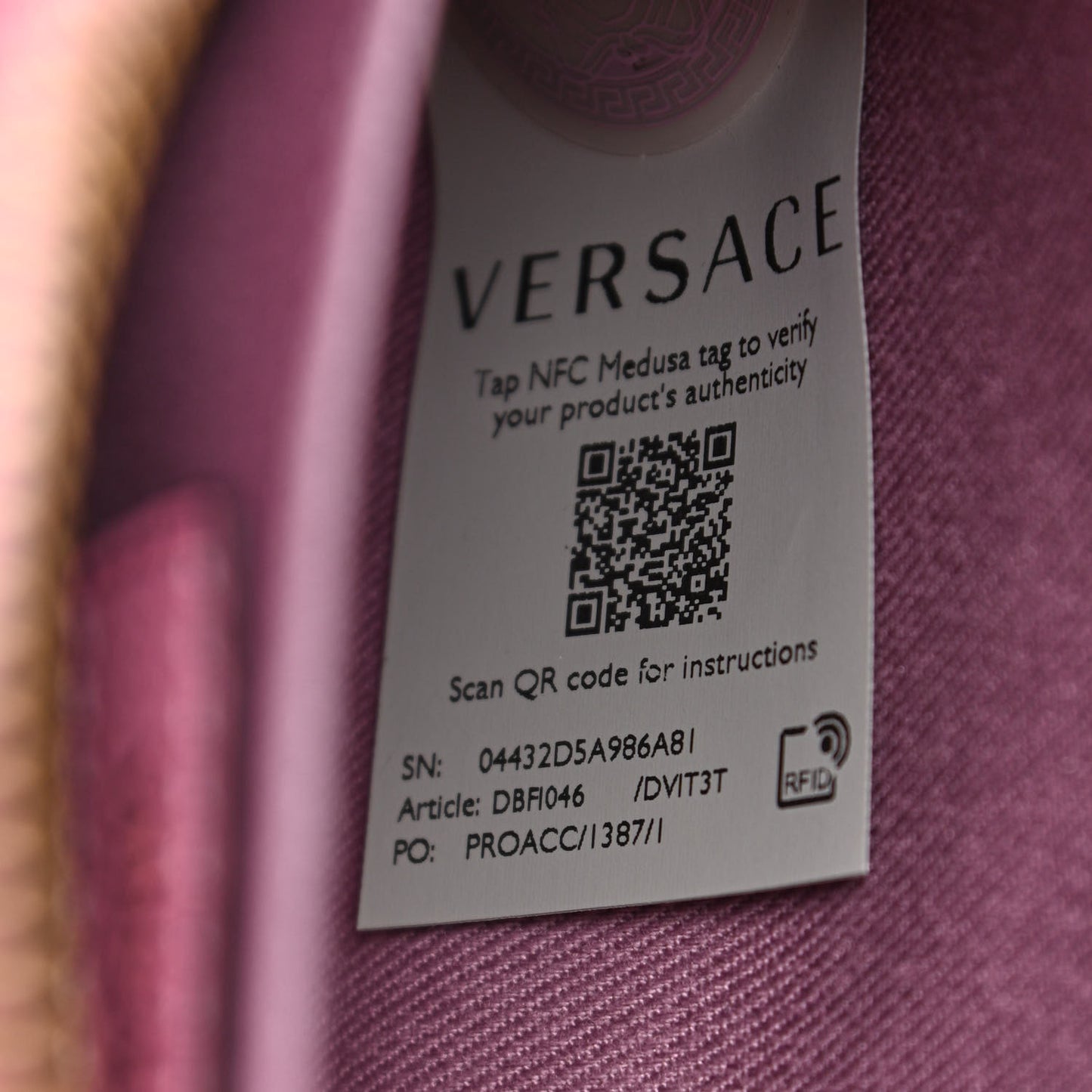 Grained Calfskin Medusa Camera Bag Pink