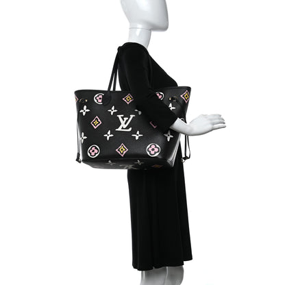Louis Vuitton Monogram Giant Wild At Heart Neverfull MM Black 3 of 8