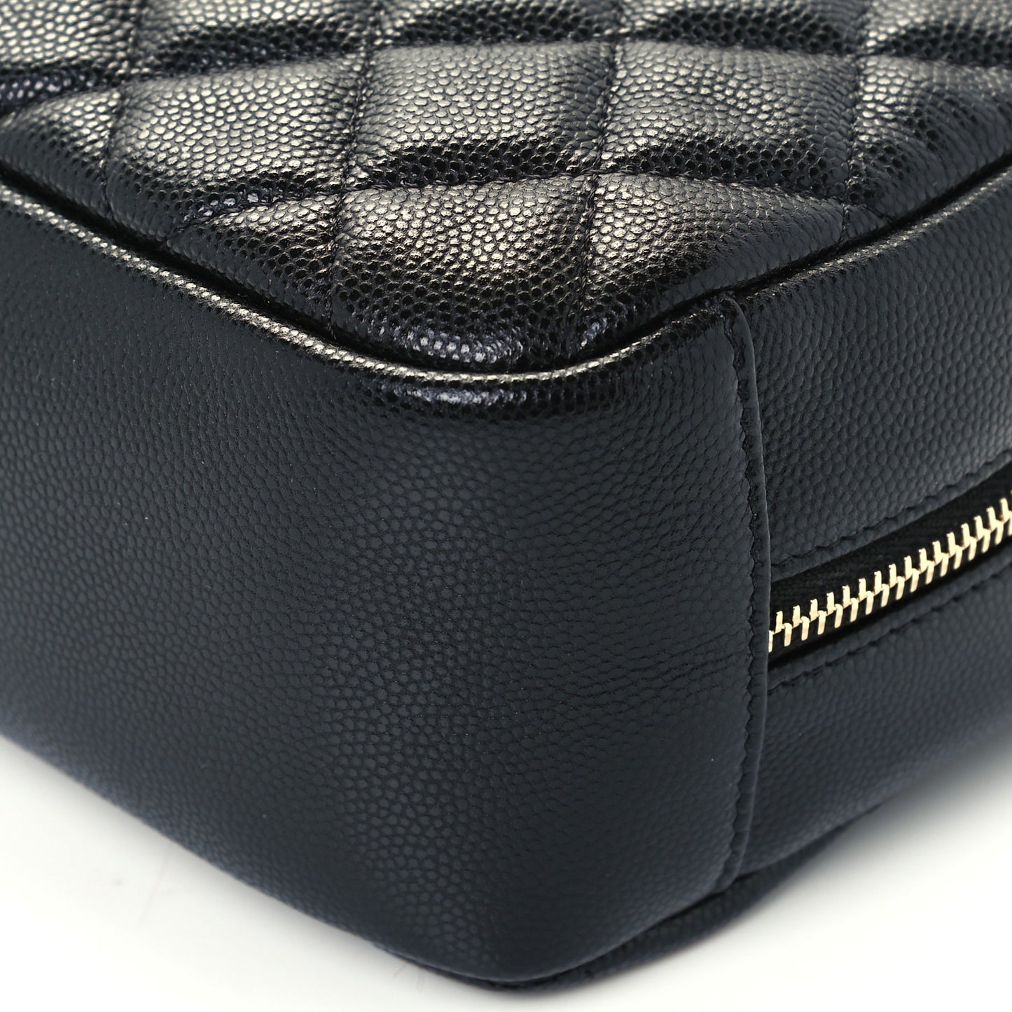 Caviar Quilted Curvy Pouch Cosmetic Case Black