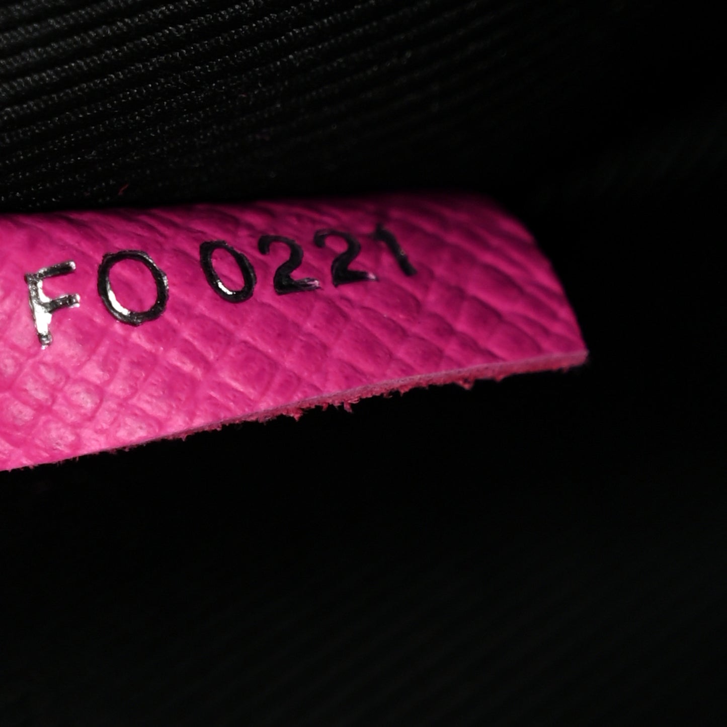 Taigarama Outdoor Messenger Fuchsia