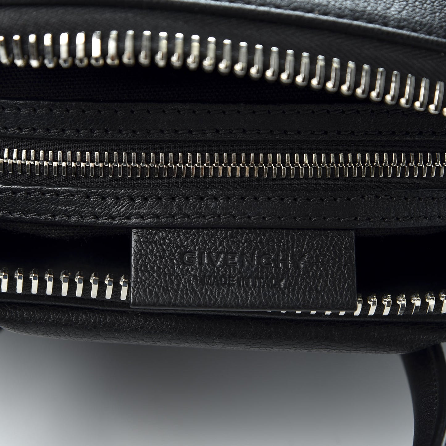 Sugar Goatskin Small Antigona Black