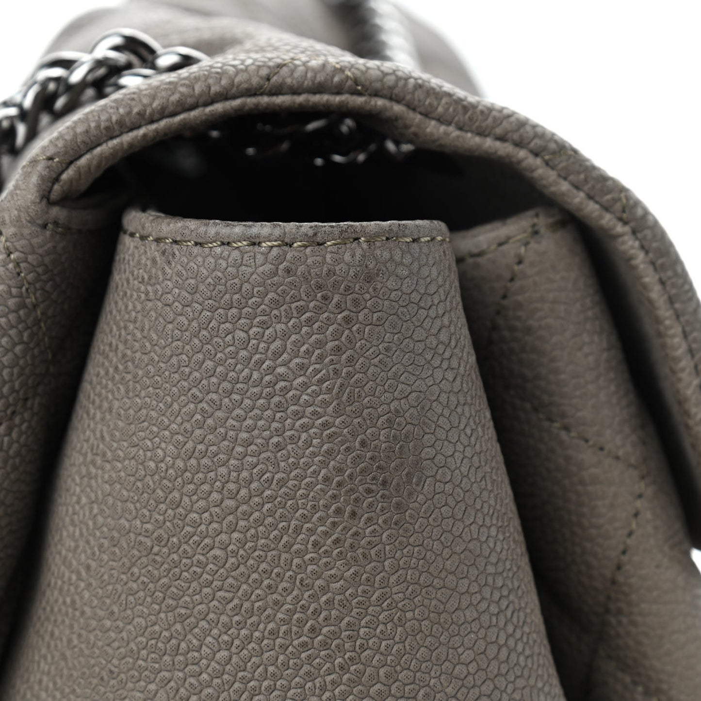 Iridescent Caviar Medium Lady Pearly Flap Khaki