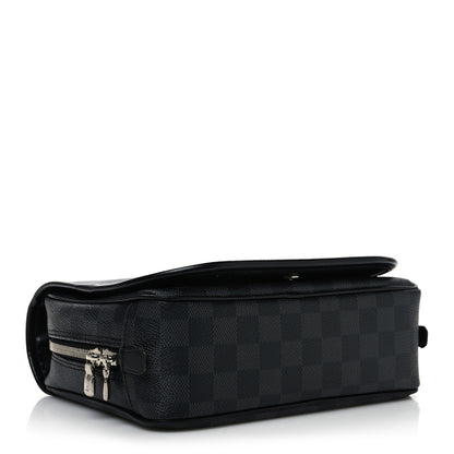 Louis Vuitton Damier Graphite Truth Suspendable Messenger Bag 4 of 11