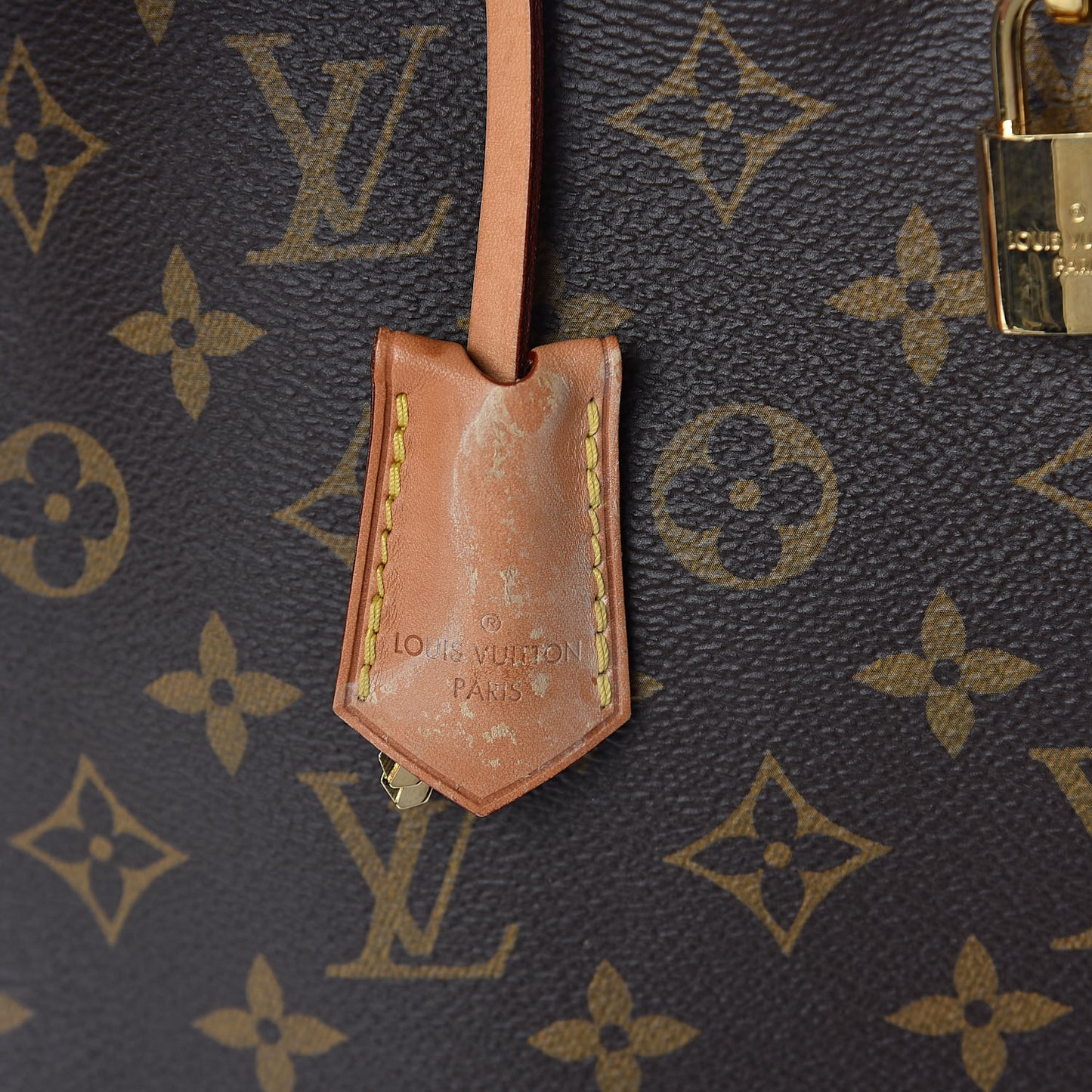Monogram Gaia Black