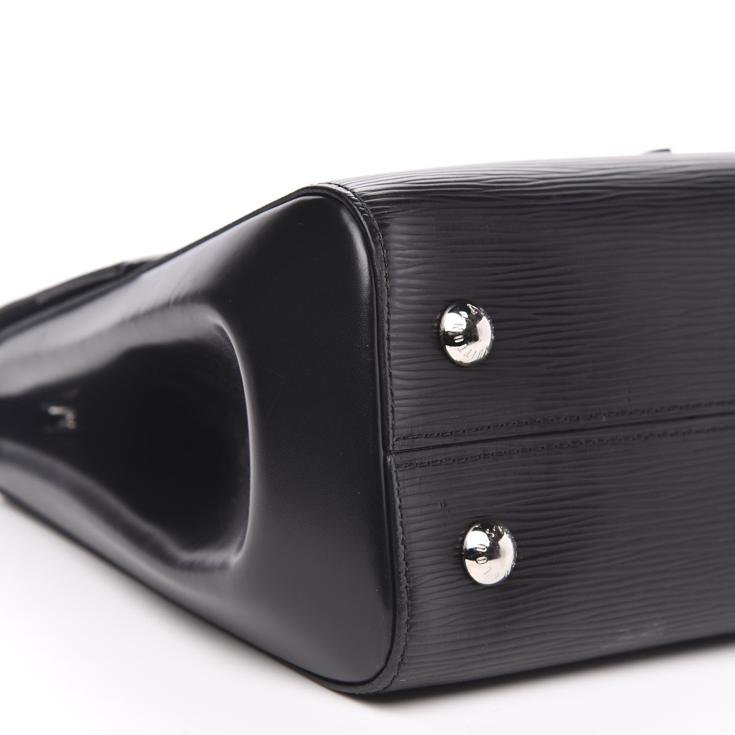 Louis Vuitton Epi Cluny MM Black 7 of 13