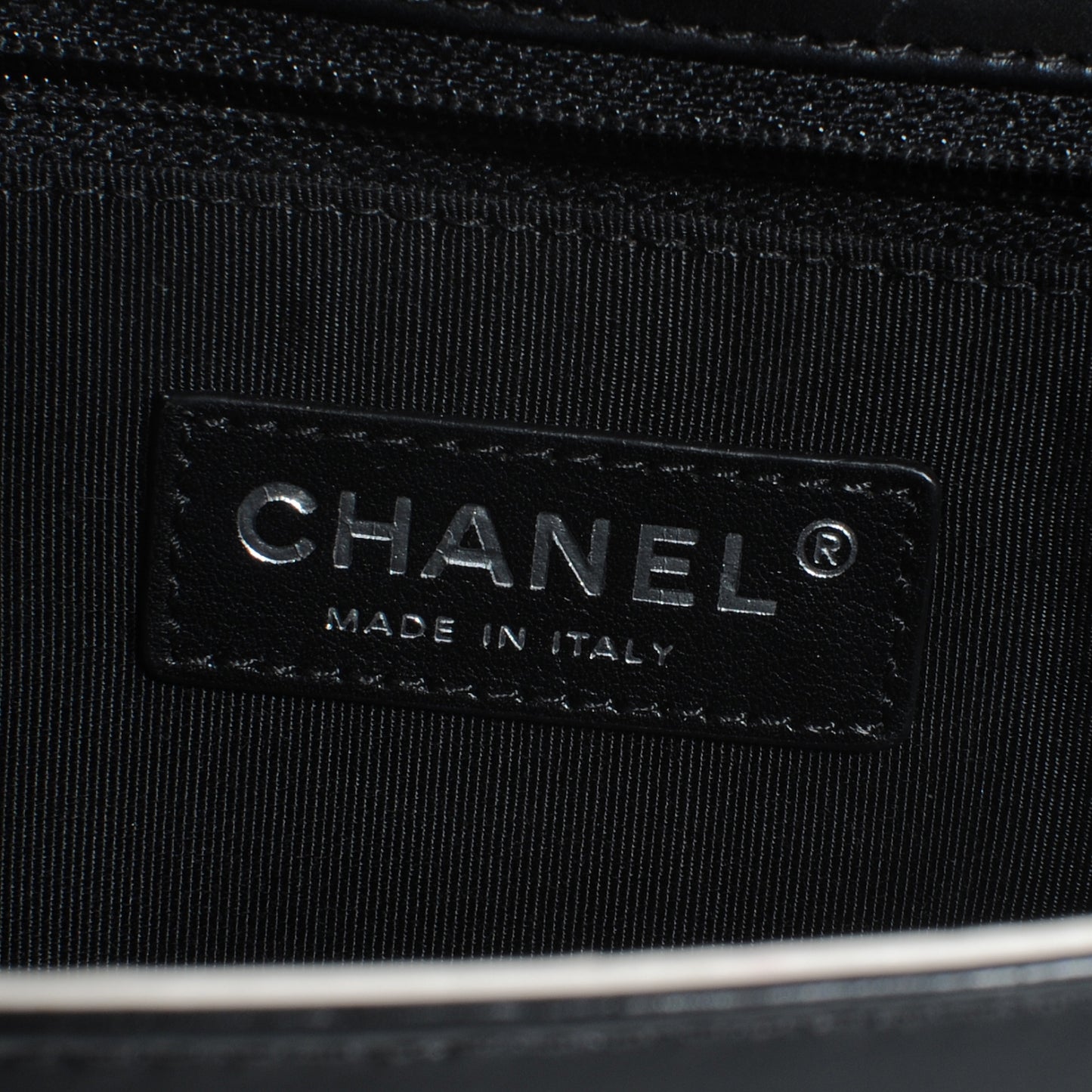 Glazed Calfskin Medium Boy Flap Black White
