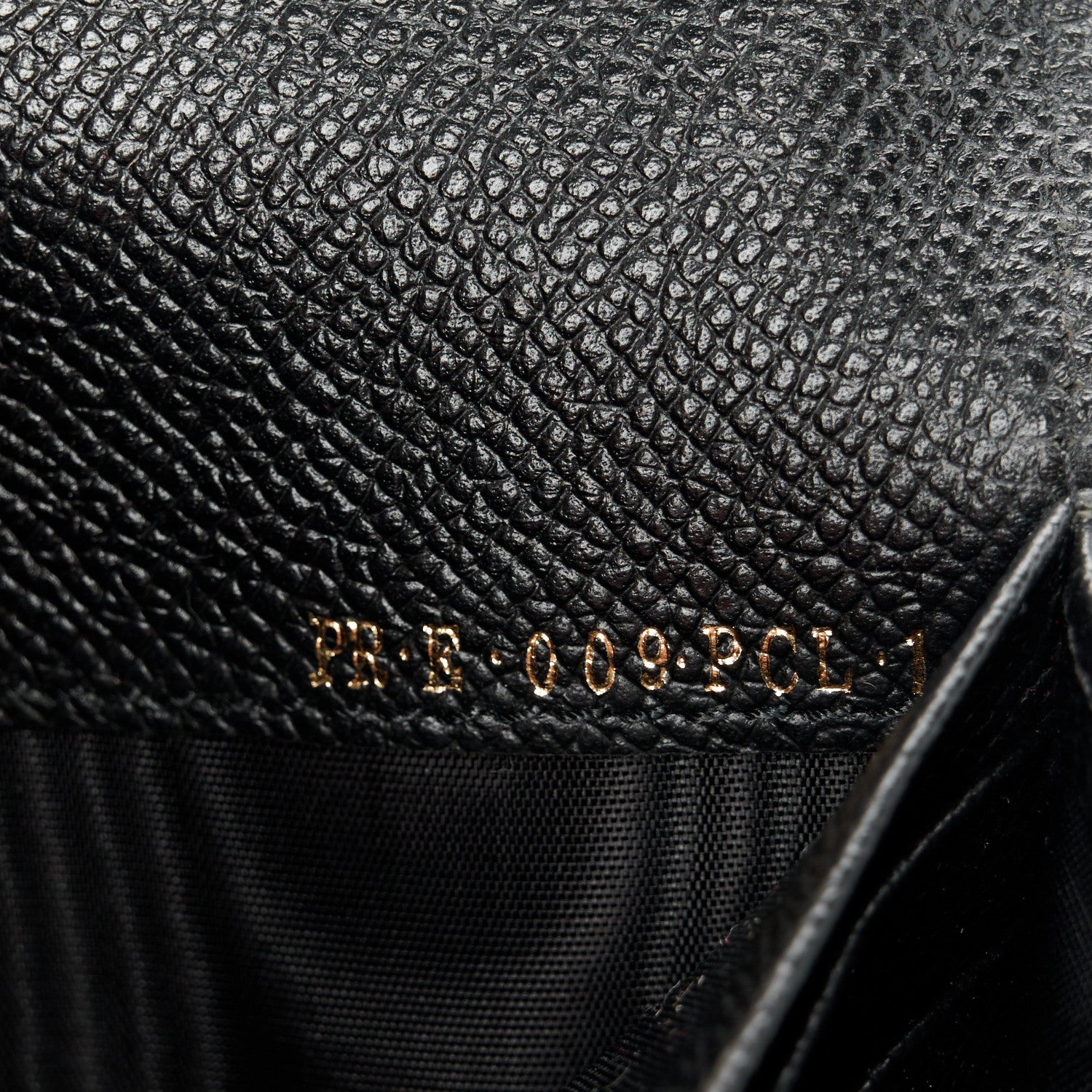 Valentino Garavani Calfskin Continental Flap Wallet Black 8 of 9