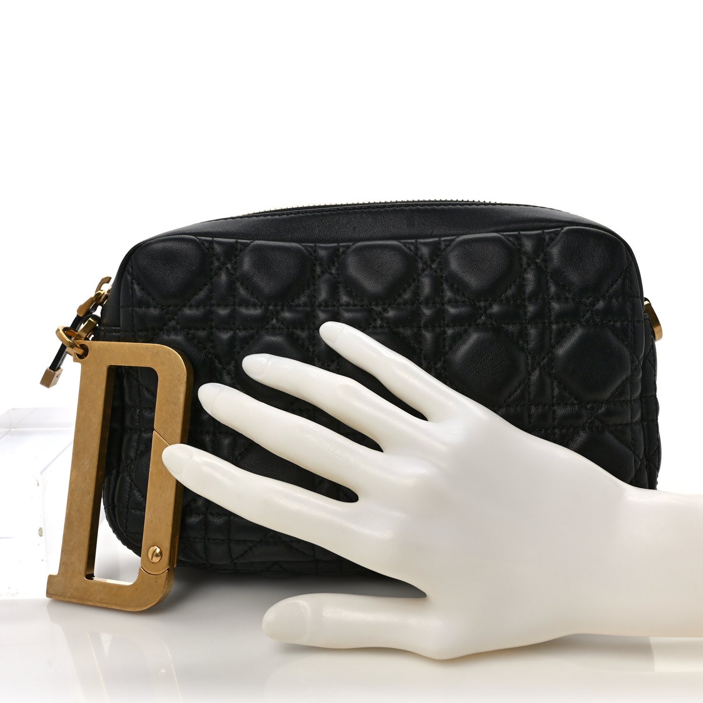 Lambskin Cannage DiorQuake Pouch Black
