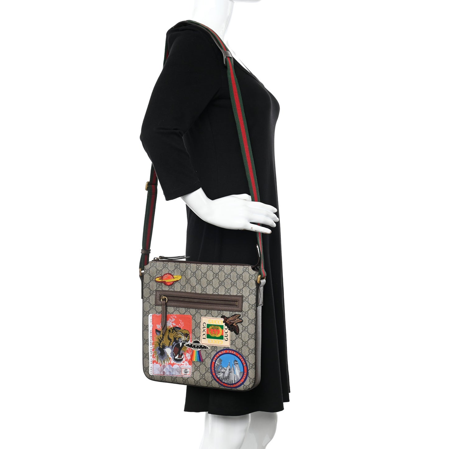 Soft GG Supreme Monogram Courrier Web Medium Flat Messenger Bag Beige New Acero Multicolor