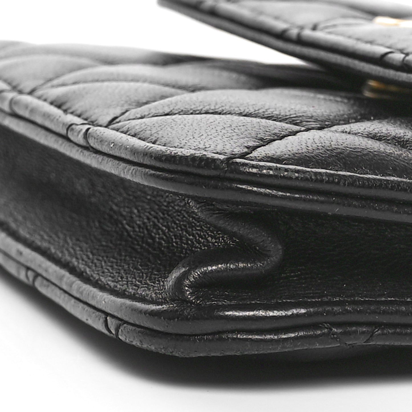 Lambskin Quilted CC Pearl Crush Card Holder With Chain Black
