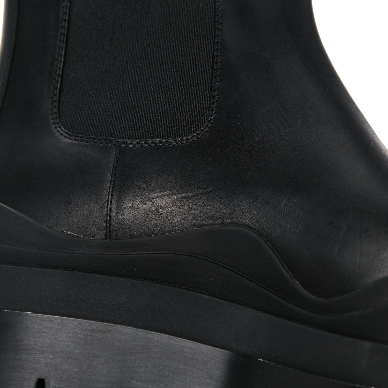 Bottega Veneta Calfskin The Tire Chelsea Boots 38.5 Black 9 of 13