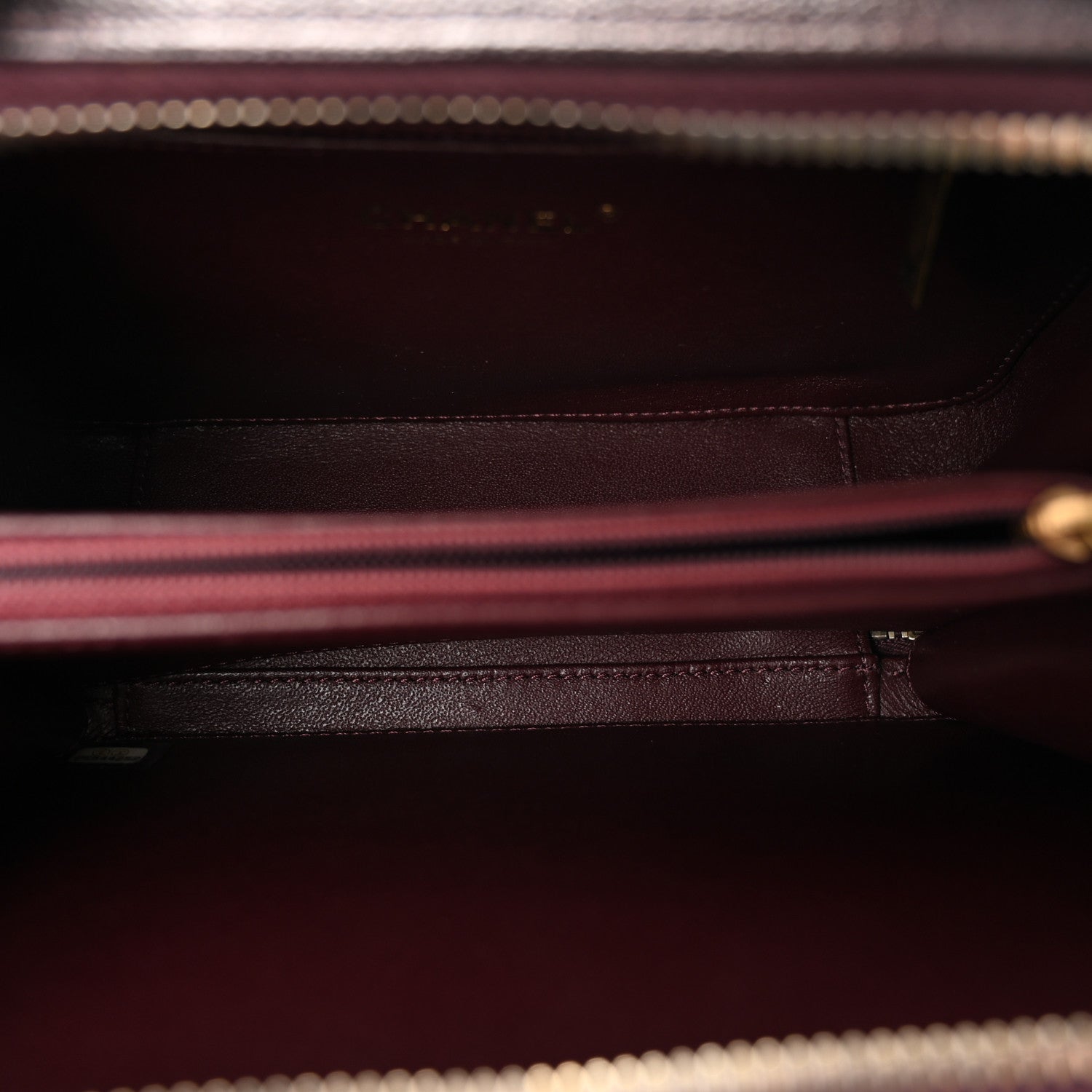 Chanel Iridescent Caviar Quilted Medium CC Filigree Vanity Case Burgundy 5 of 10