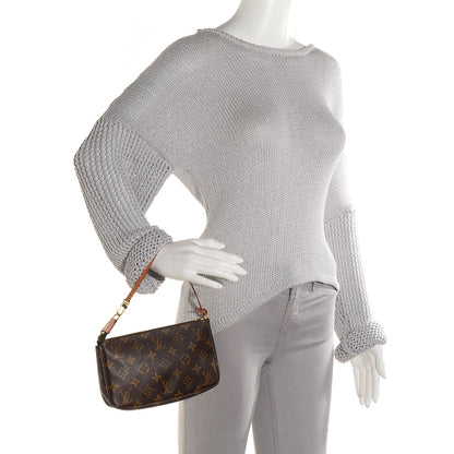 Louis Vuitton Monogram Pochette Accessories 2 of 7