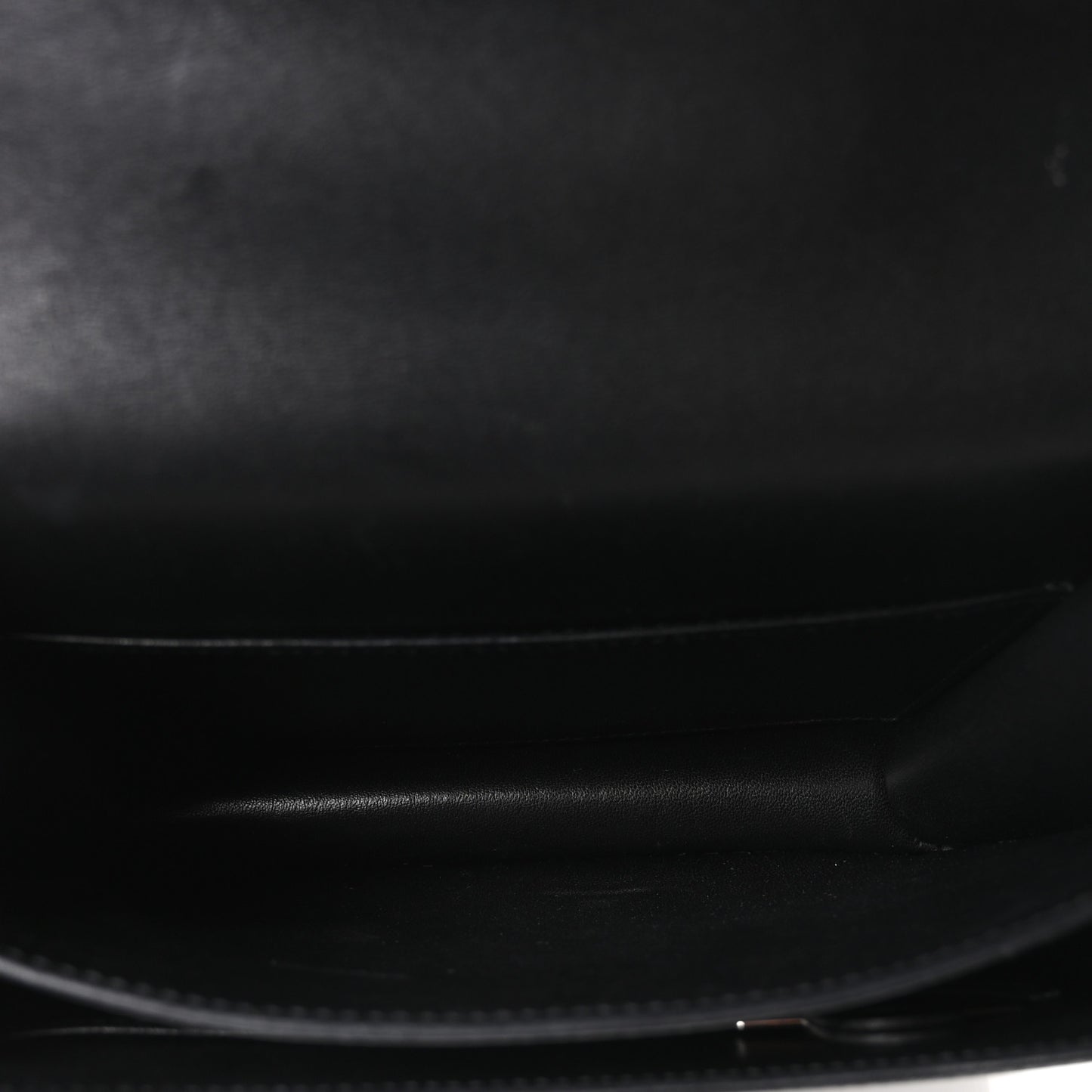 Epsom Constance 18 Black