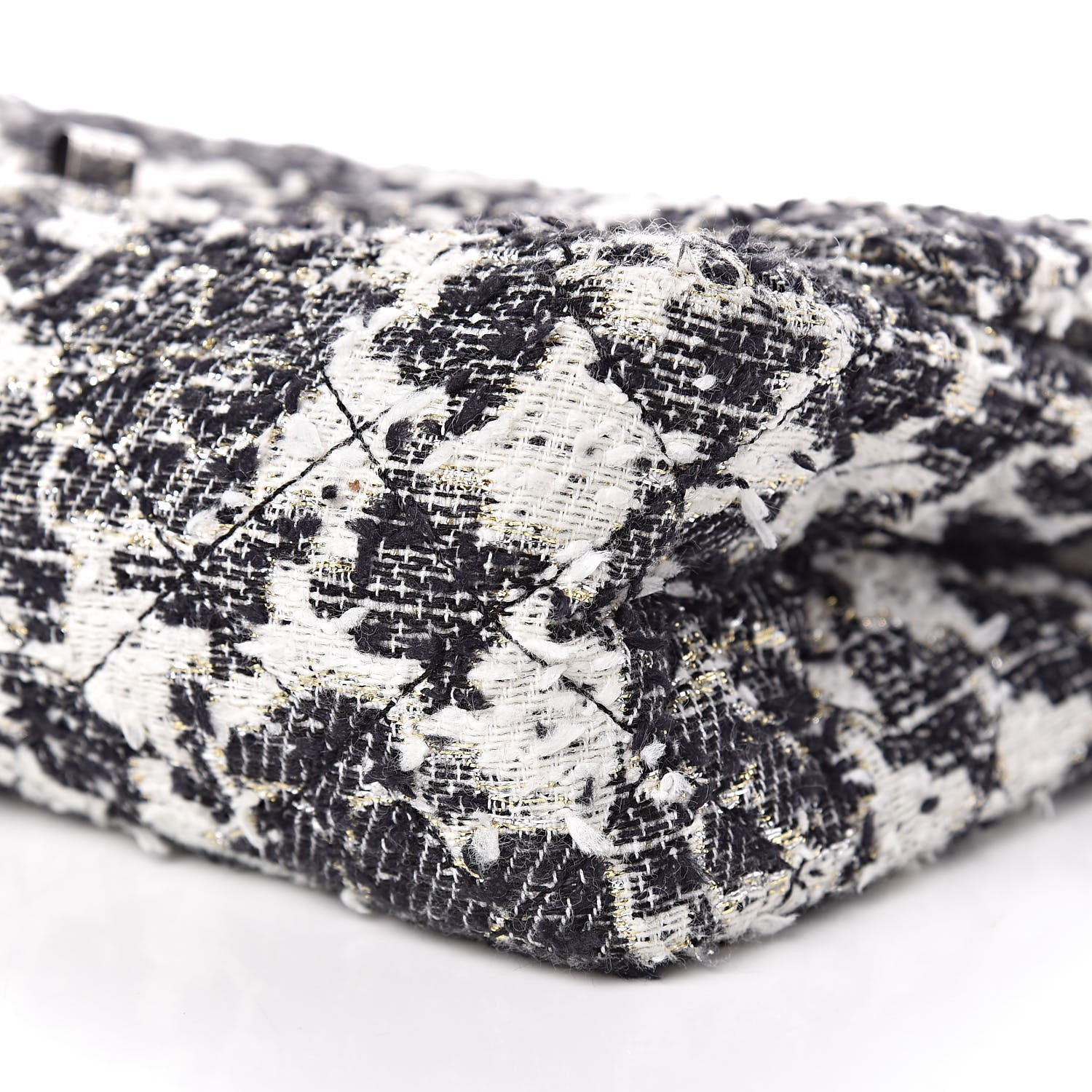 Chanel Tweed Camellia Quilted 2.55 Reissue 226 Flap Ecru 10 of 10