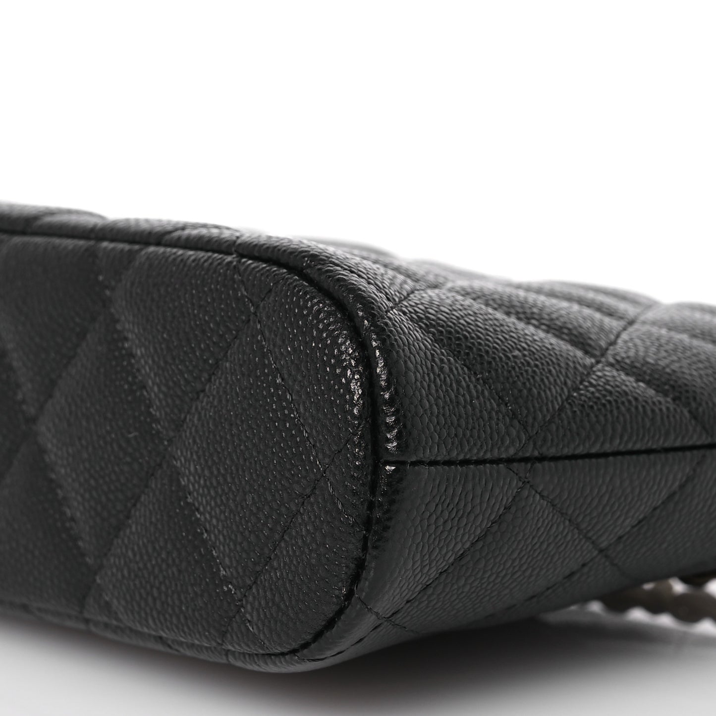 Caviar Quilted Classic Clutch With Chain Black