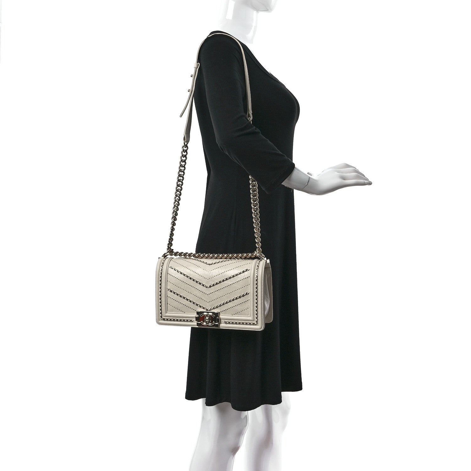 Chanel Crumpled Calfskin Chevron Medium Chain Boy Flap Ivory 2 of 13
