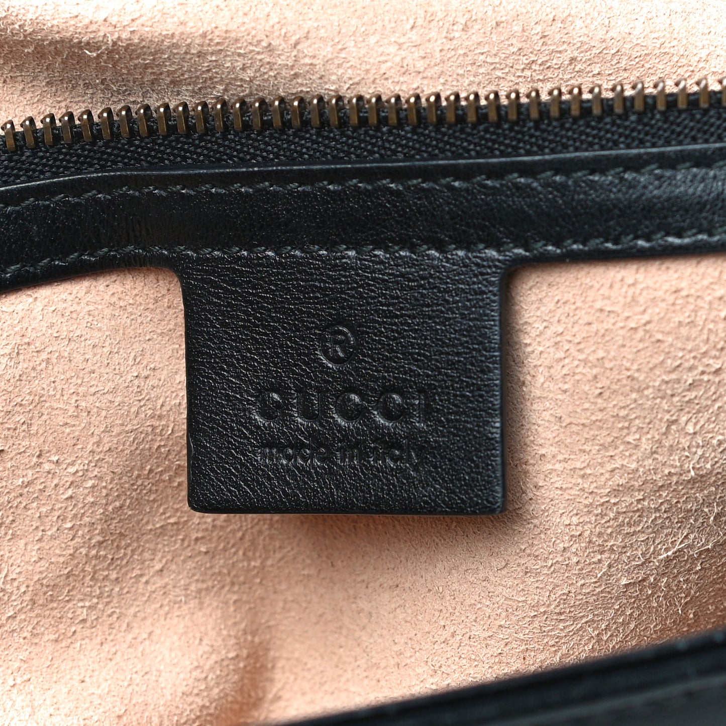 Calfskin Matelasse Large GG Marmont Shoulder Bag Black