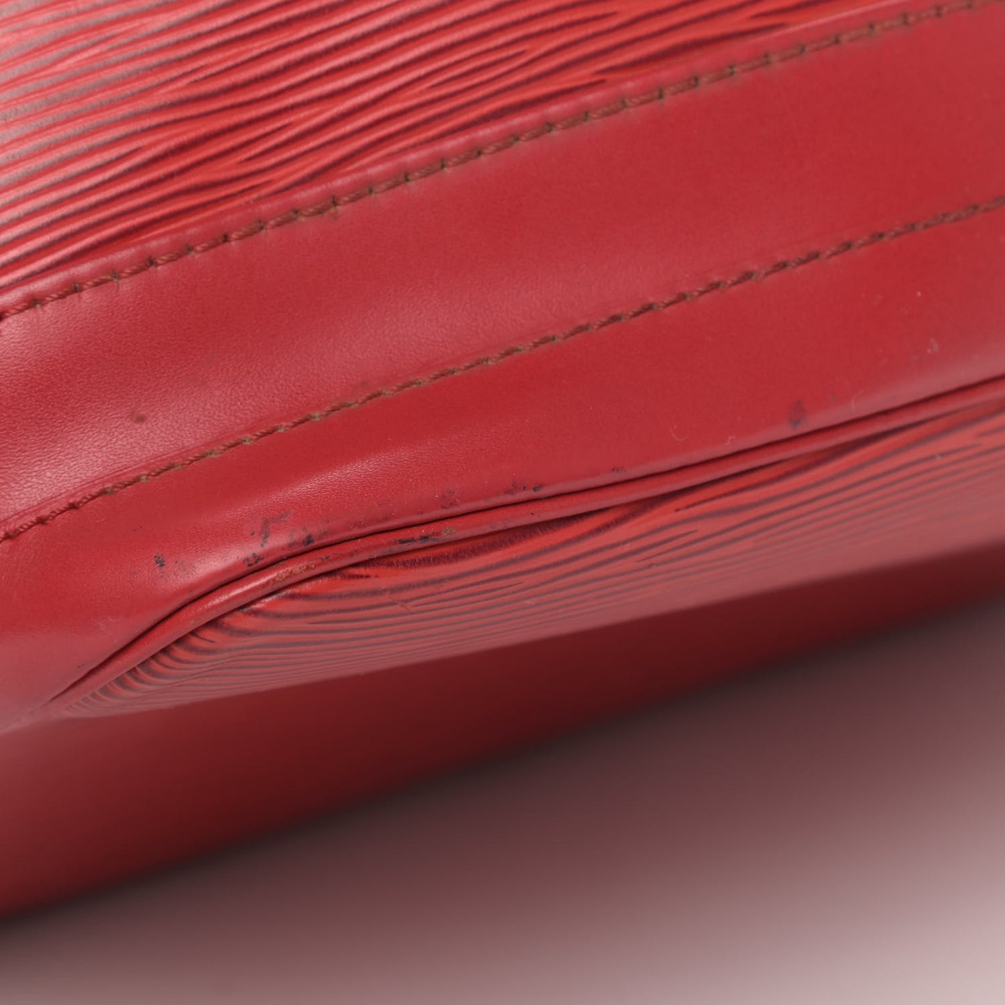 Epi Noe Castillan Red