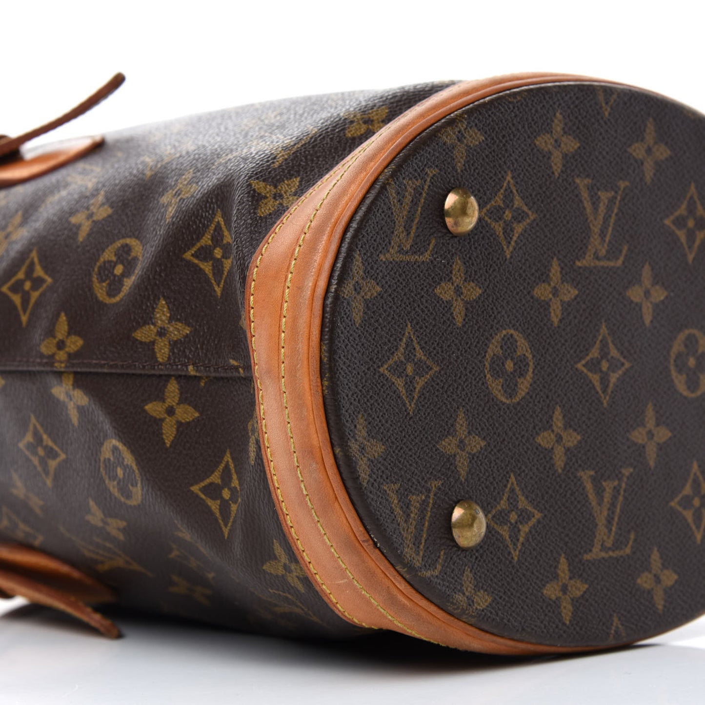 Monogram Petit Bucket 23
