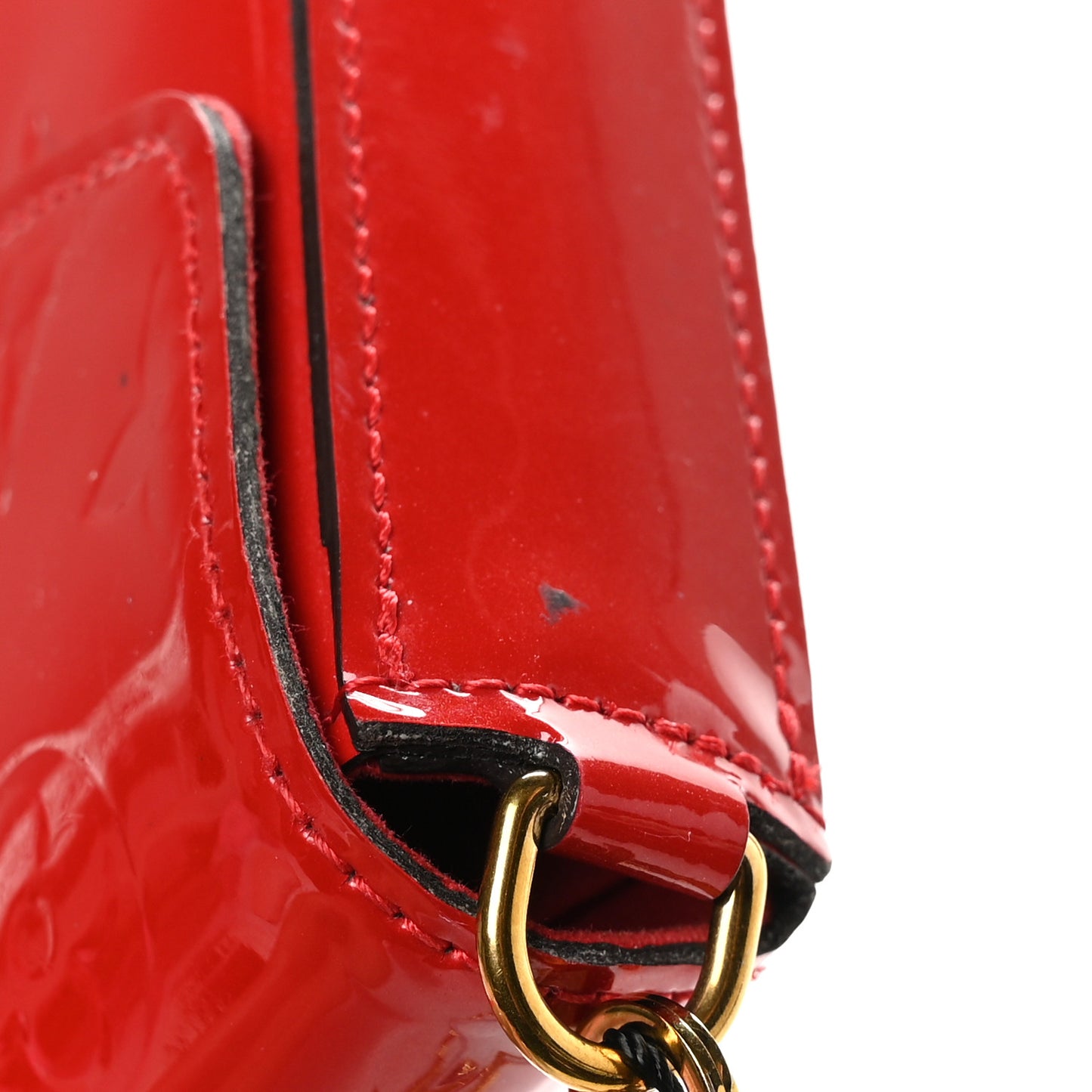 Vernis Felicie Pochette Chain Wallet Cherry