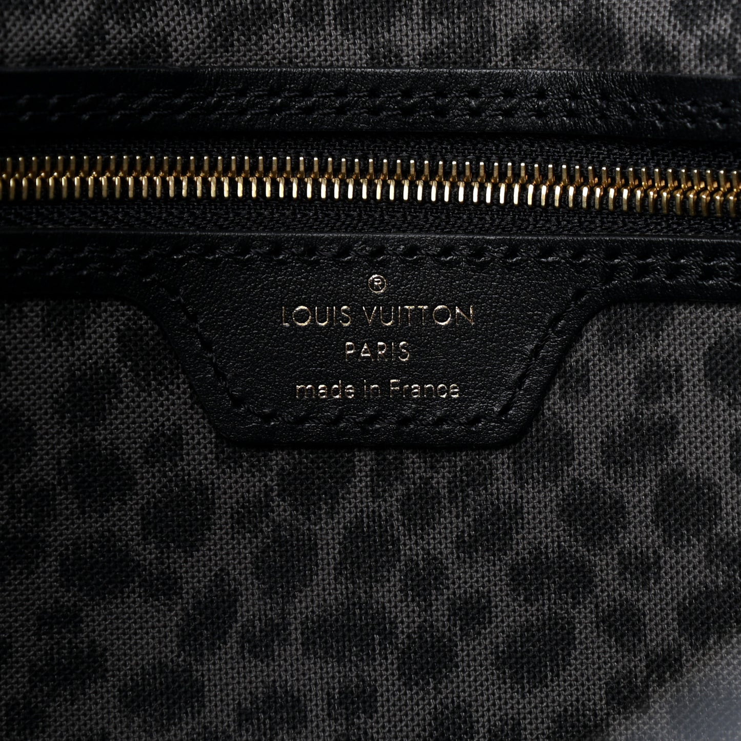 Monogram Giant Wild At Heart Neverfull MM Black